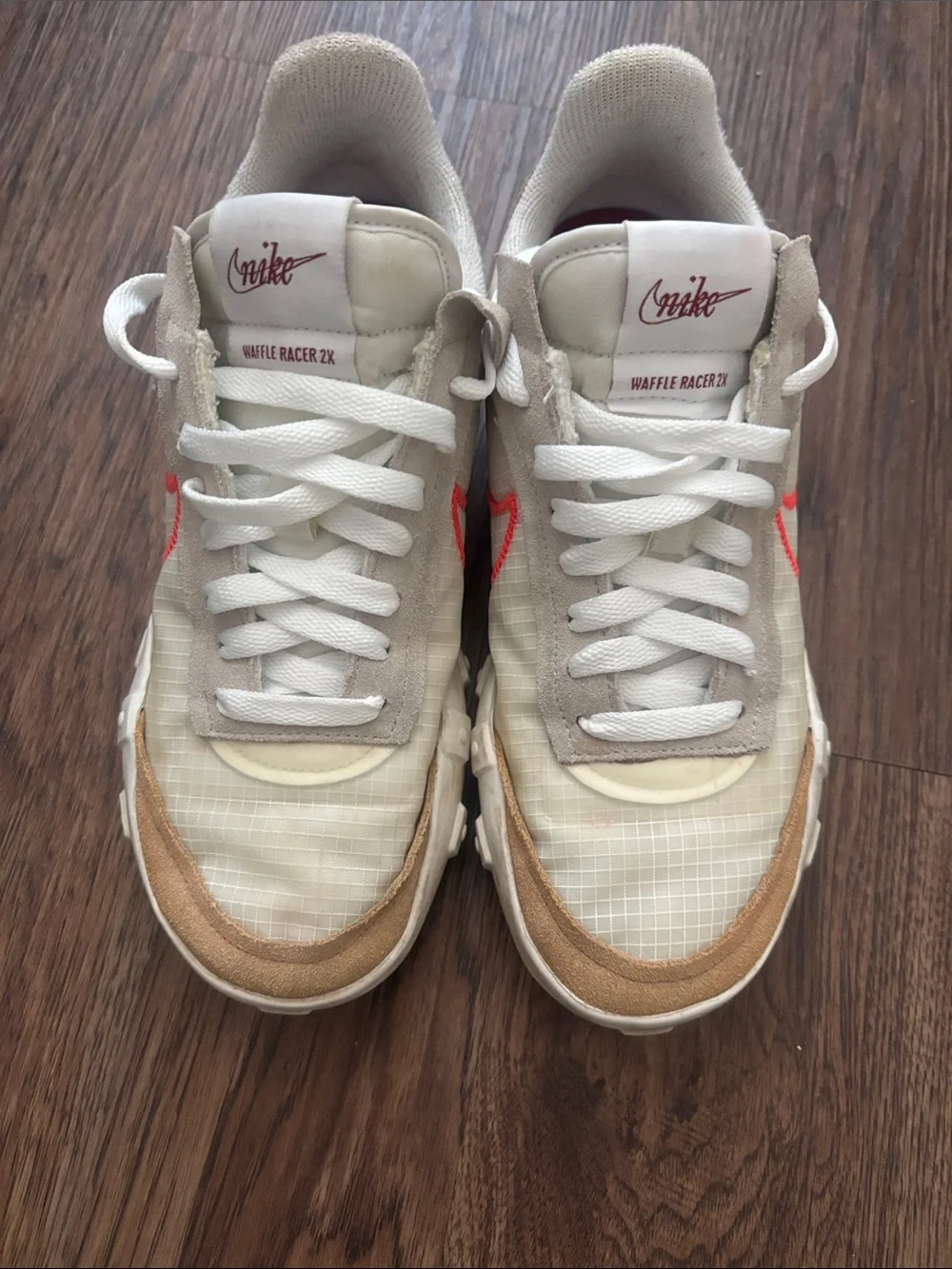 Nike Waffle Racer 2X White Bright Crimson Tan Gum Womens 7 CK6647-101
